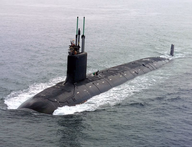 USS Virginia (SSN-774), the lead boat of the Virginia class, running on the surface