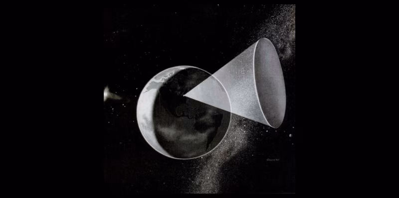Conical beam of focused sunlight converging onto Earth's surface from deep space, 1945 editorial illustration of the Sonnengewehr Sun Gun concept